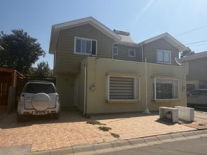 Vendo casa 2 pisos condominio Limache