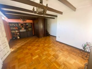 Casa en gran terreno 5d2b, Vitacura