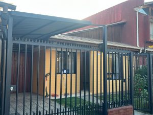 Casa En Avenida Un Piso Los Aromos Con Estacionamiento