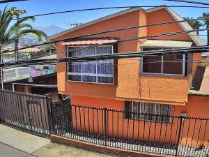 Vendo casa esquina en Avda. 21 Mayo de La Cruz