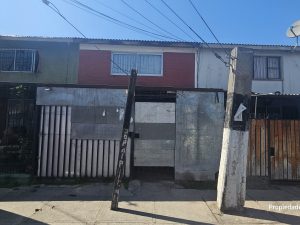 Se Vende Casa en Blanca Villa Arco Iris, Puente Alto.