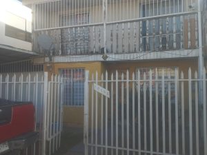 Casa De Dos Pisos En Pasaje Cerrado, Comuna De La Granja.