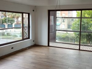 Casa comercial de dos pisos, 150 m2 en Viña del Mar.