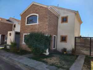 Se arrienda hermosa casa en Condominio Don Martin, Machali